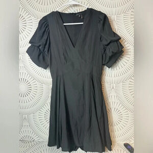1. STATE Women’s Tiered Bubble Sleeve Dress in‎ Rich Black Size Small
